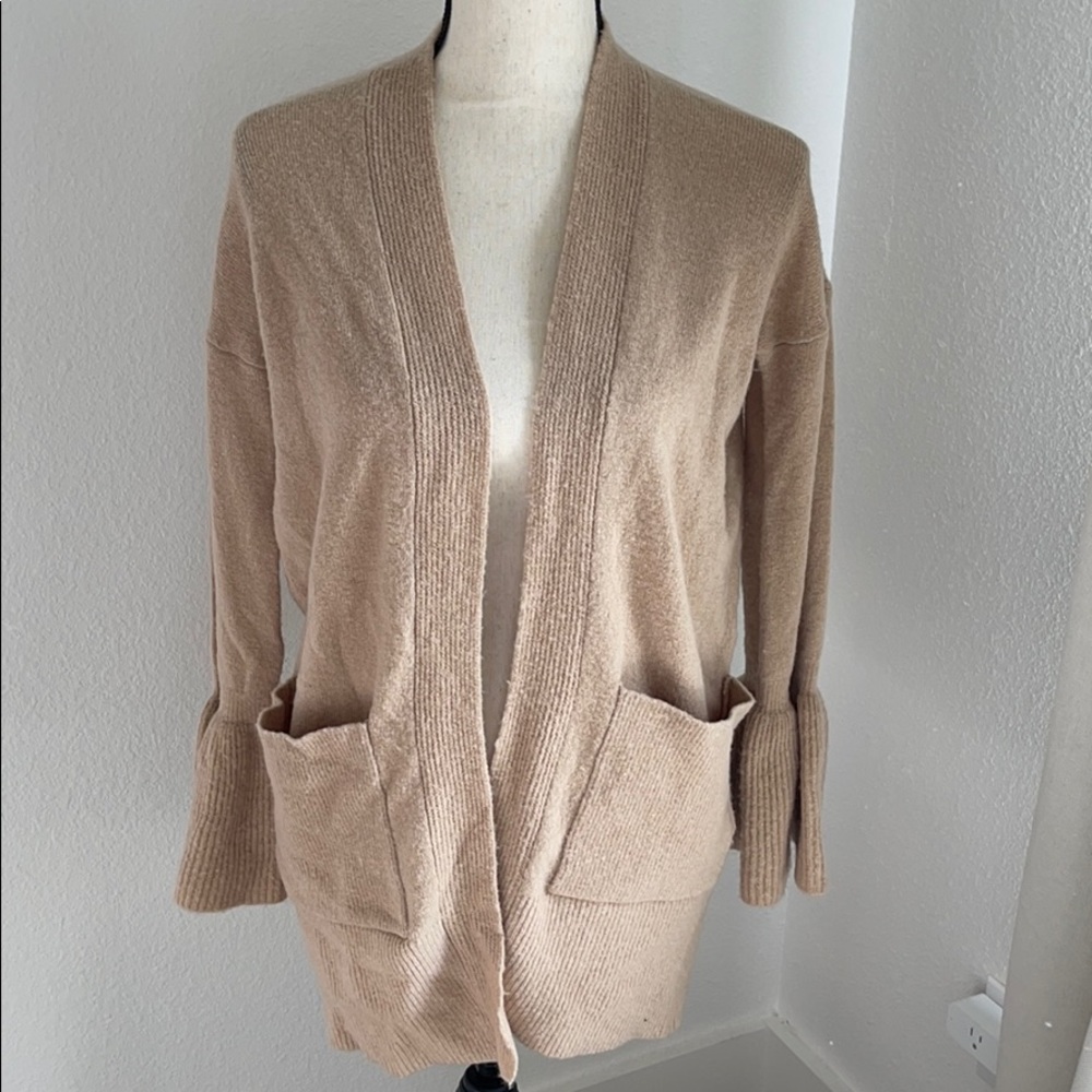 Club Monaco ruffle sleeve XS sweater
